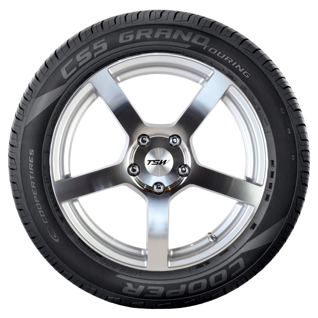 All-Season 235/65R17 104T Tire W736