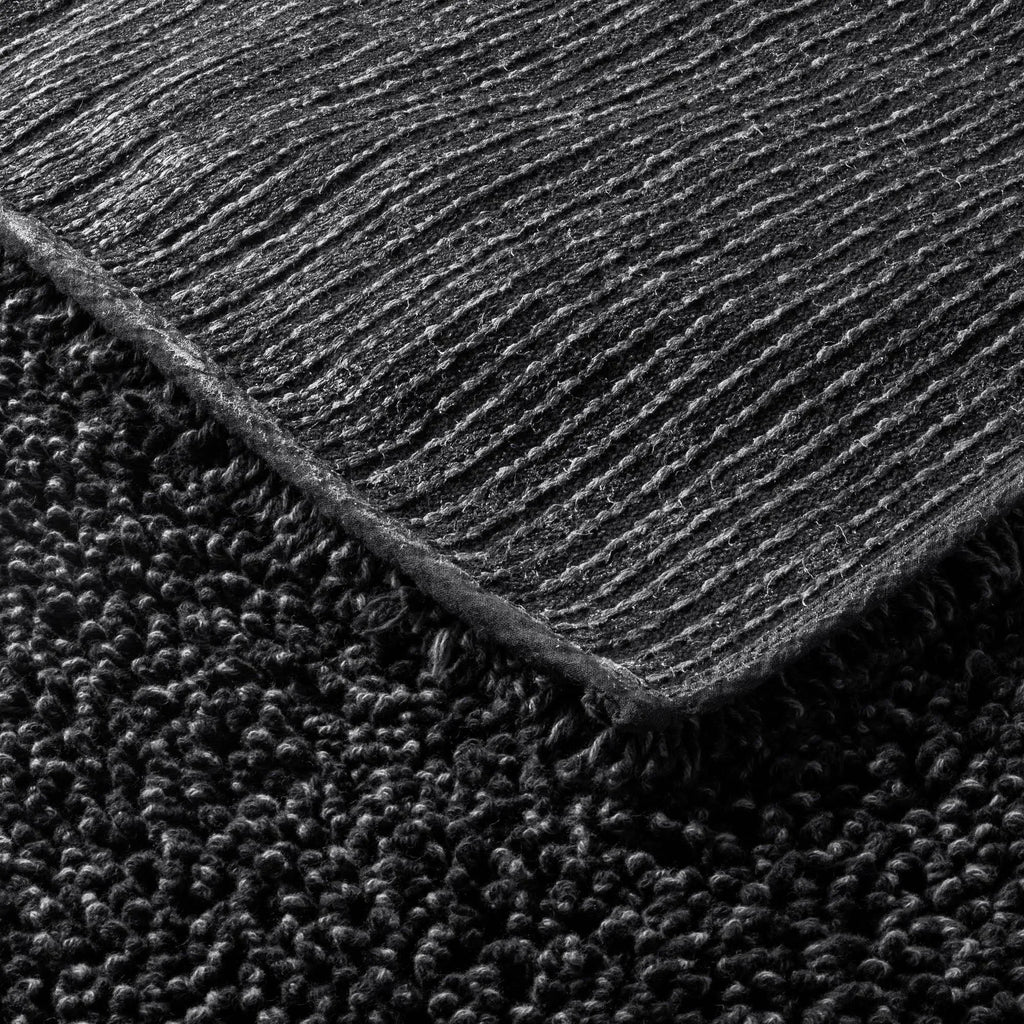 Black Bath Runner Y665