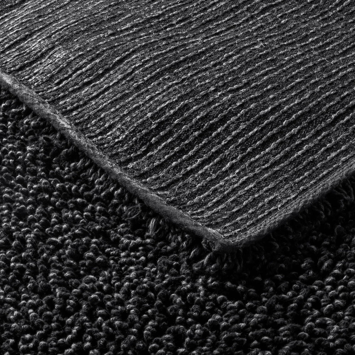 Black Bath Runner Y665
