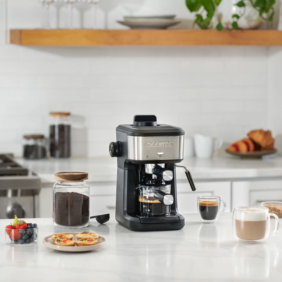 4-Shot Steam Espresso, Cappuccino, and Latte Maker with Frothing Wand A4866